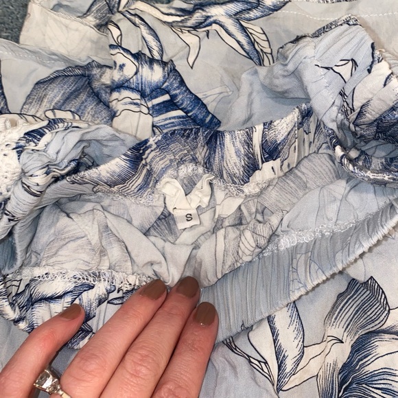 New condition 2 piece set from LF - Picture 5 of 6